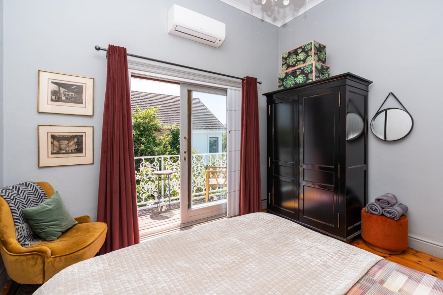 4 Bedroom Property for Sale in Oranjezicht Western Cape